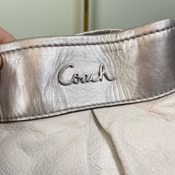 Vintage Coach Ashley White Silver Leather Convertible Crossbody Shoulder Handbag - Picture 10 of 15